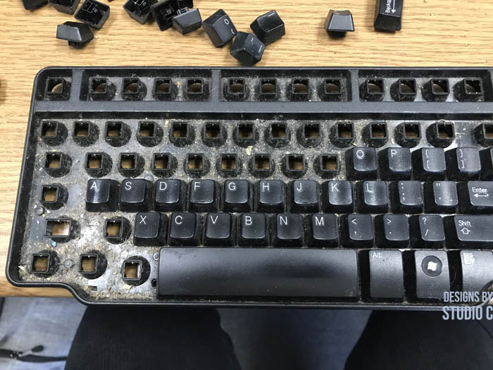 how to clean computer keyboard removing keys with paint can opening key